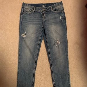 Maurice’s Distressed Skinny Jean